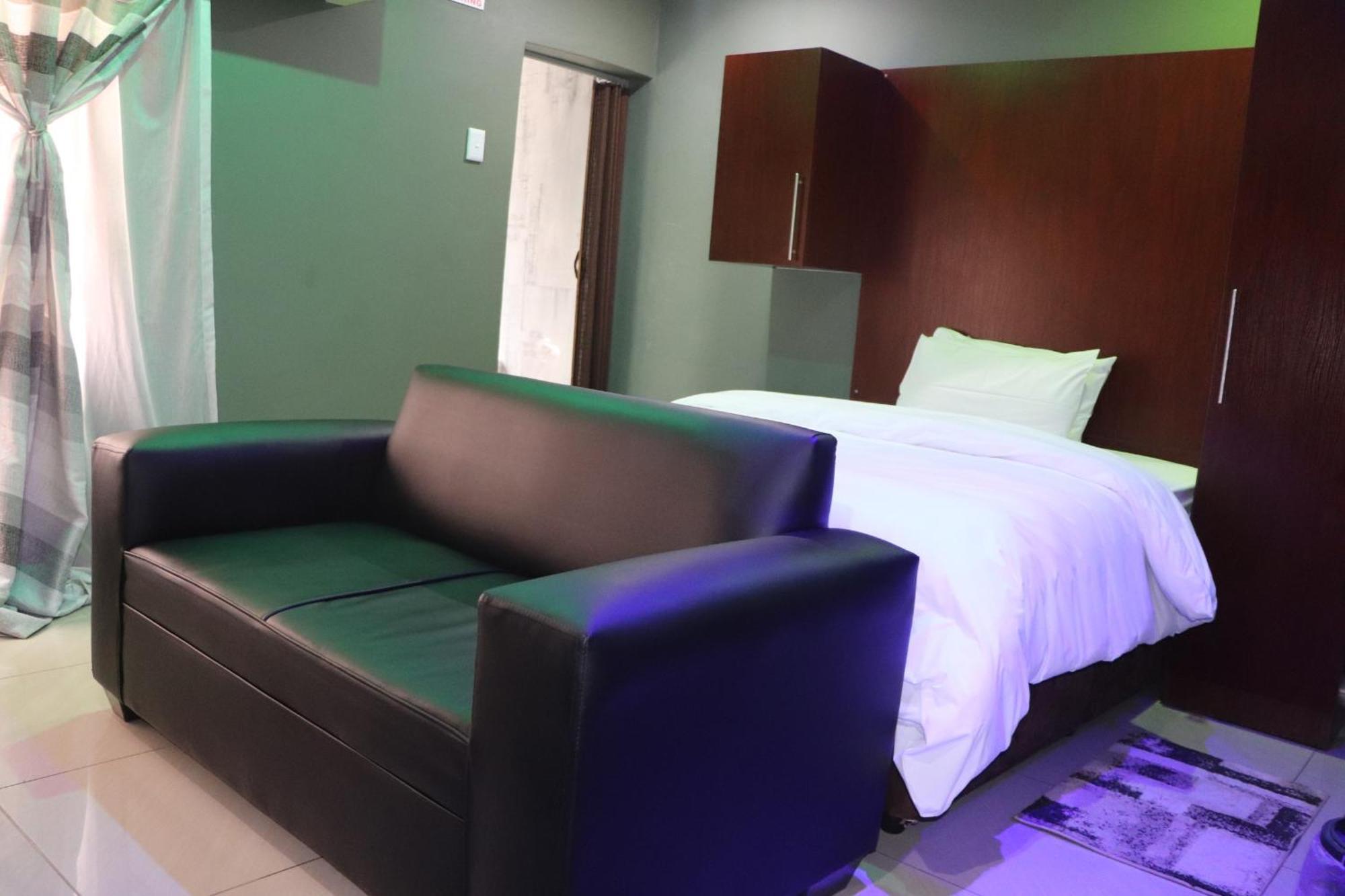 Wise Bird Guest House Roodepoort Zewnętrze zdjęcie